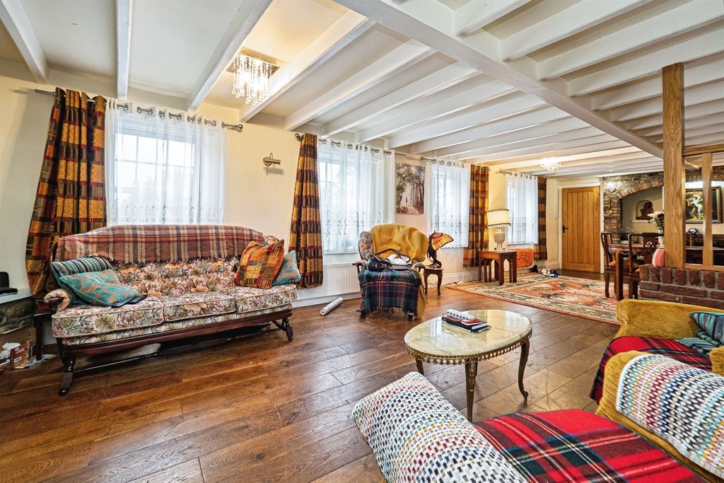 Property photo 3 of 16