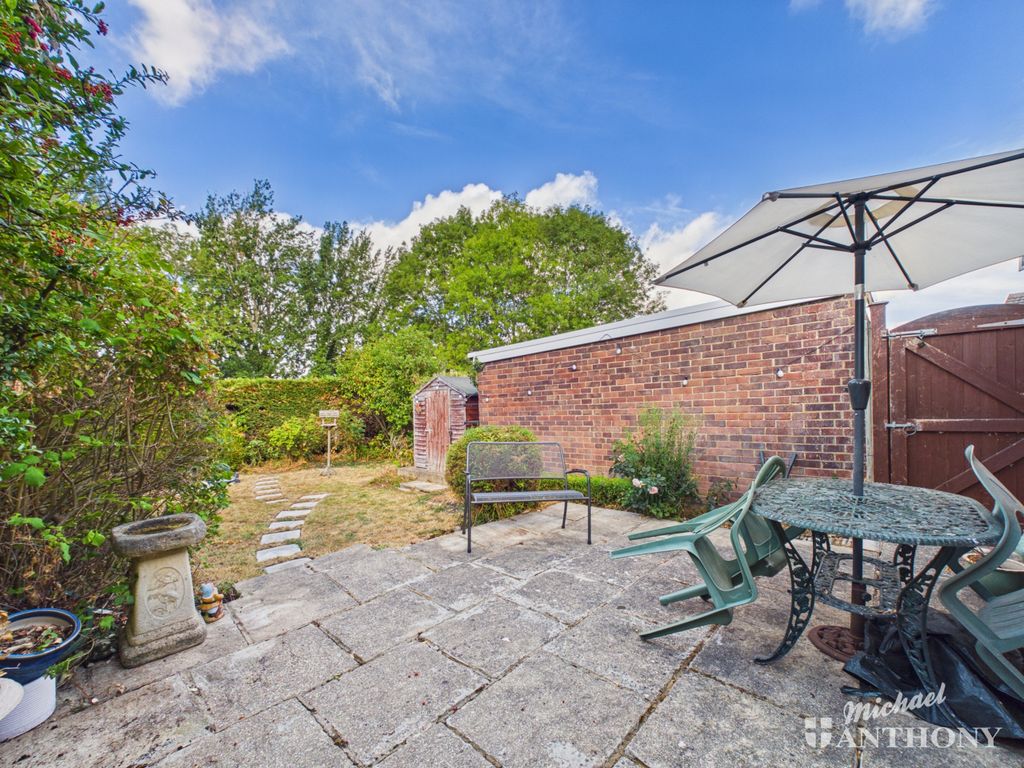 Property photo 3 of 19 Cam03218G0-Pr1150-Still005