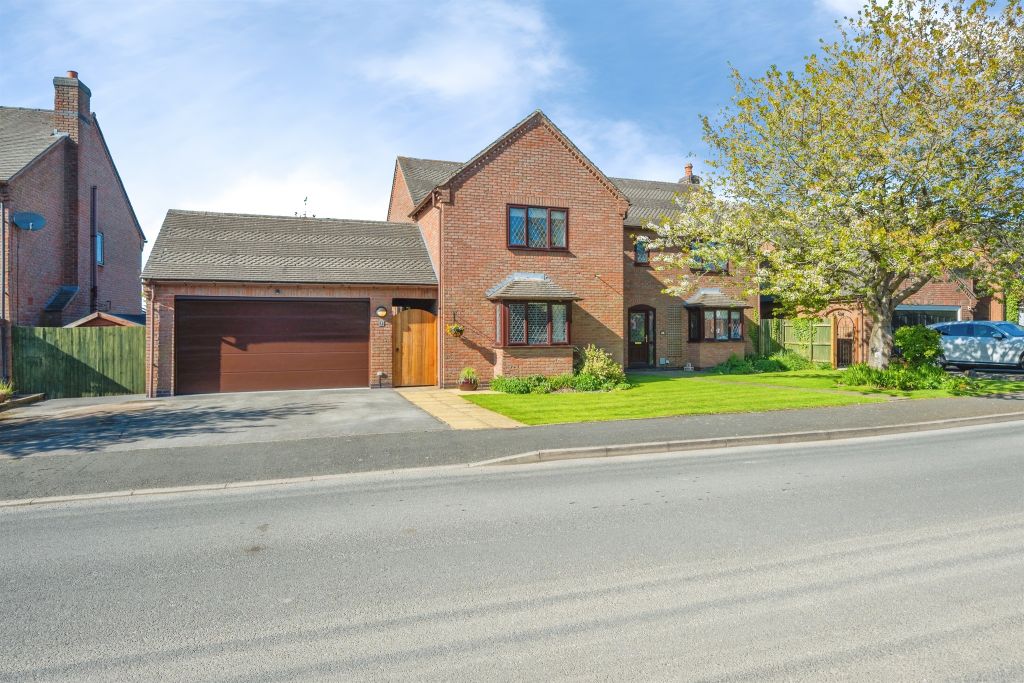 Property photo 1 of 32