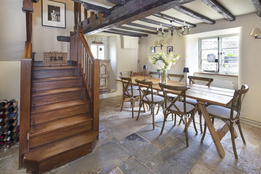 Property photo 3 of 20 Barton14.Jpg