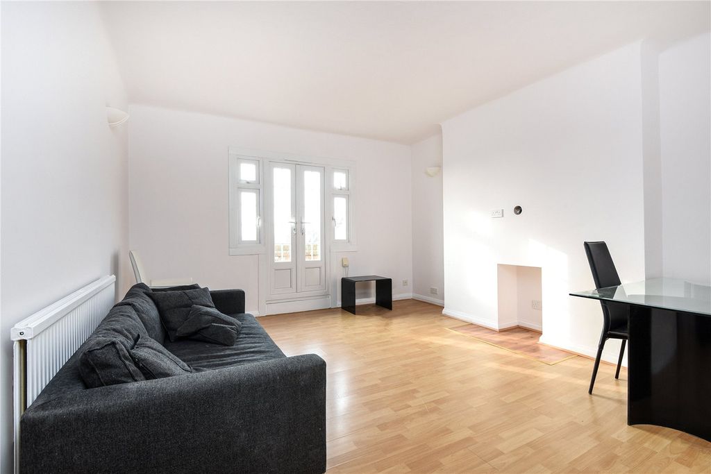 Property photo 2 of 11 Picture No. 03