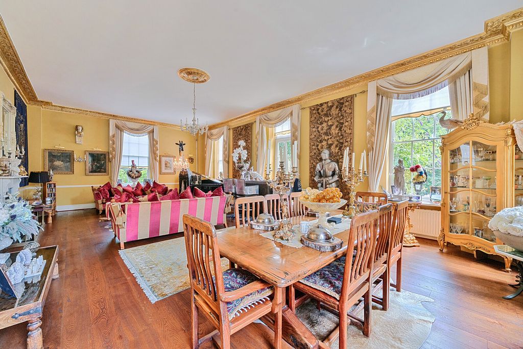 Property photo 2 of 26 1324759-34-687661...