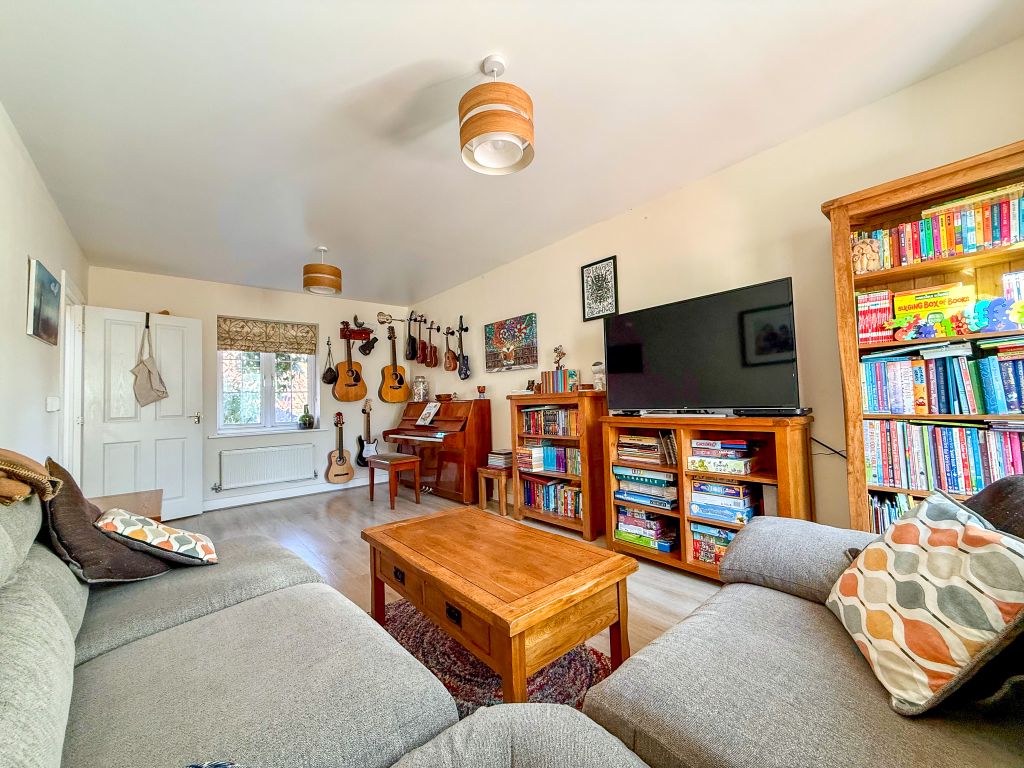 Property photo 3 of 18 Image7