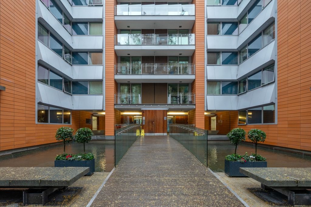 Property photo 2 of 15 22