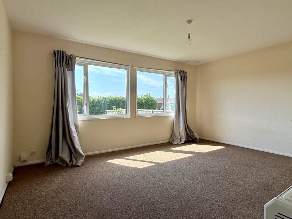 Property photo 2 of 8 49121939.Jpg
