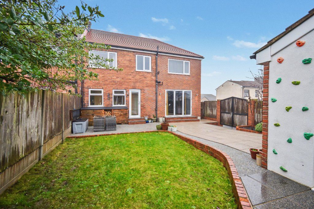 Property photo 2 of 22 Picture No. 16