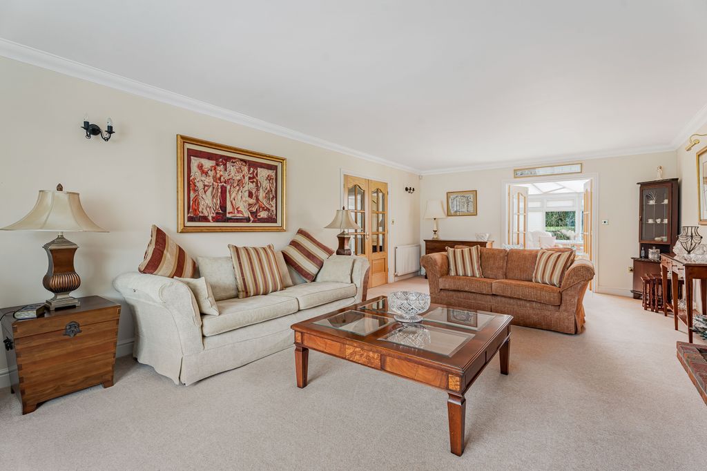 Property photo 2 of 45 3472899