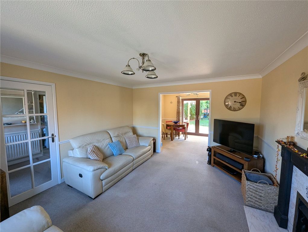 Property photo 3 of 33 Picture No. 35