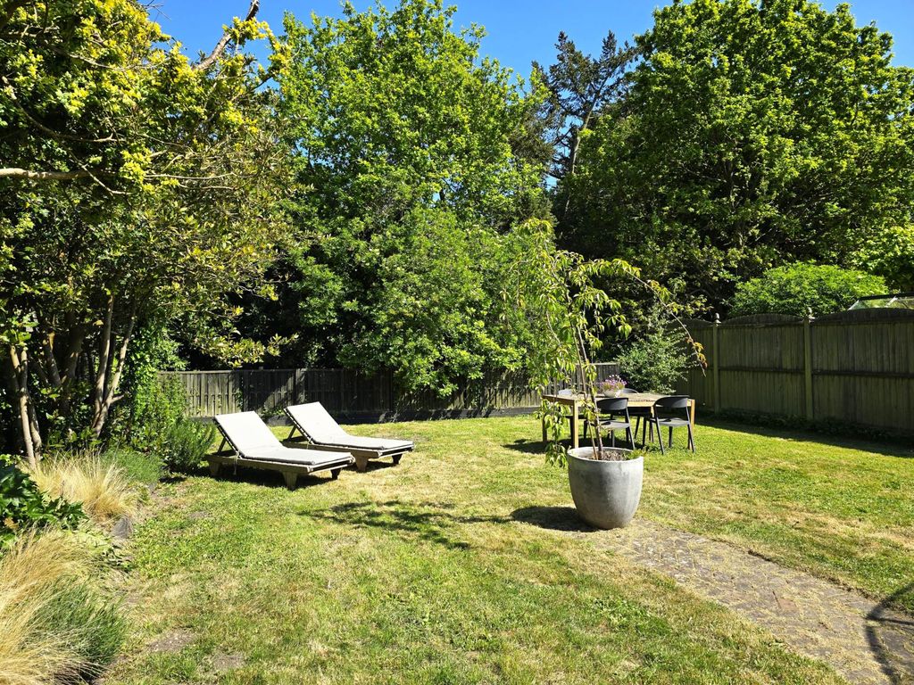 Property photo 3 of 21