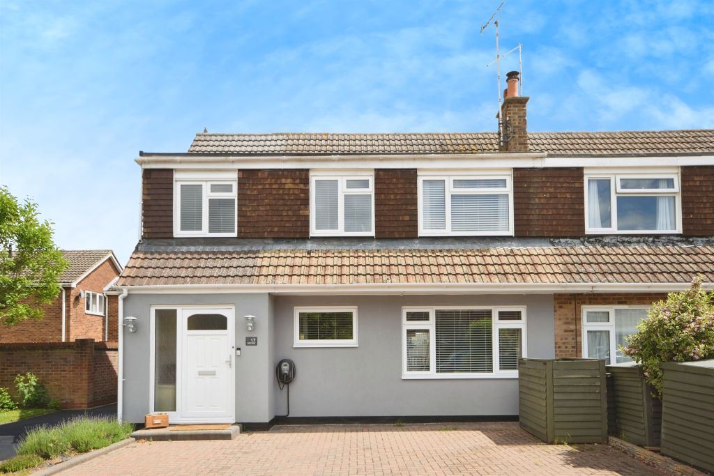 Property photo 1 of 17