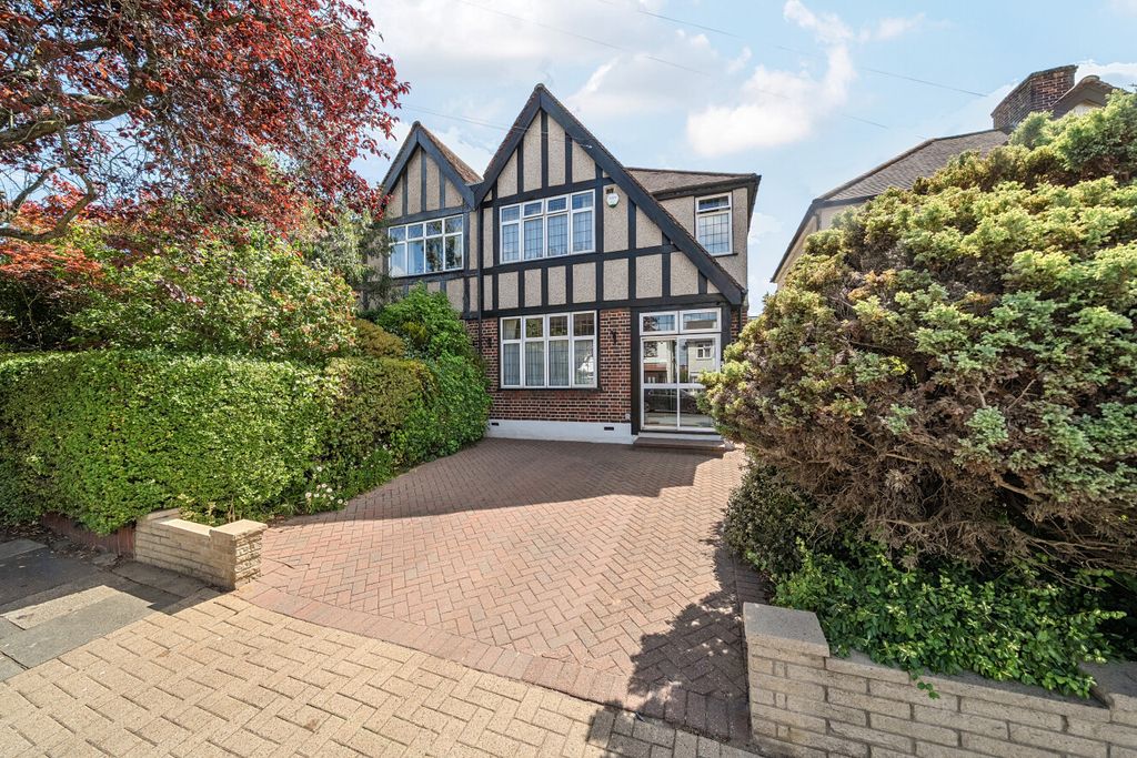 Property photo 1 of 17 1502810-13-6A79E4...