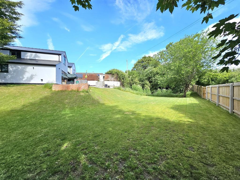 Property photo 2 of 24