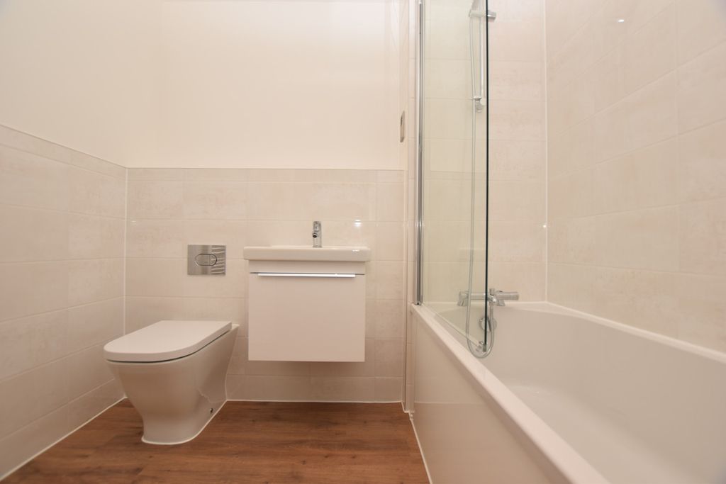 Property photo 3 of 4