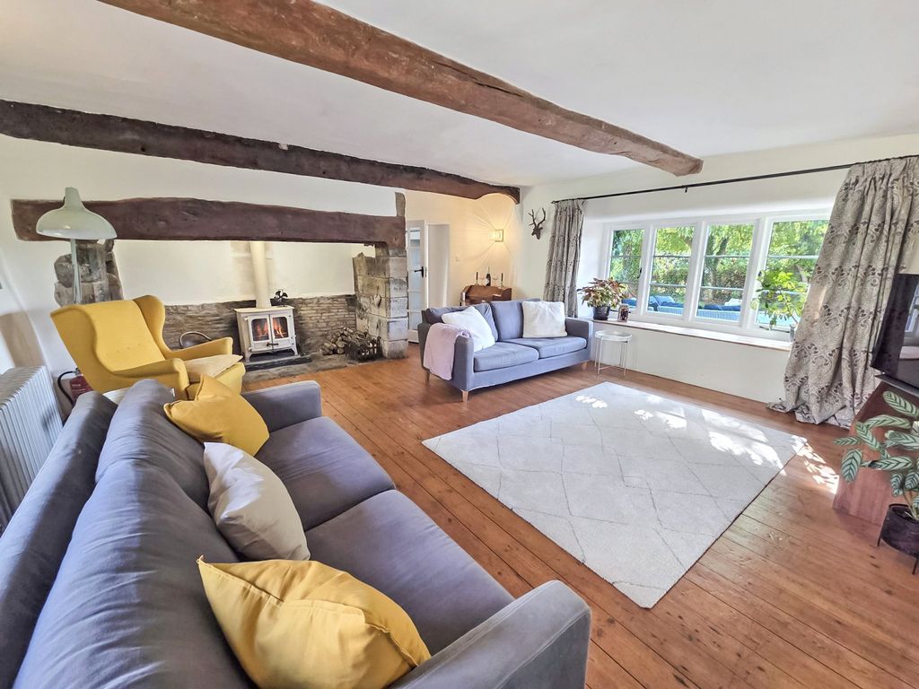 Property photo 2 of 25 Picture No. 43