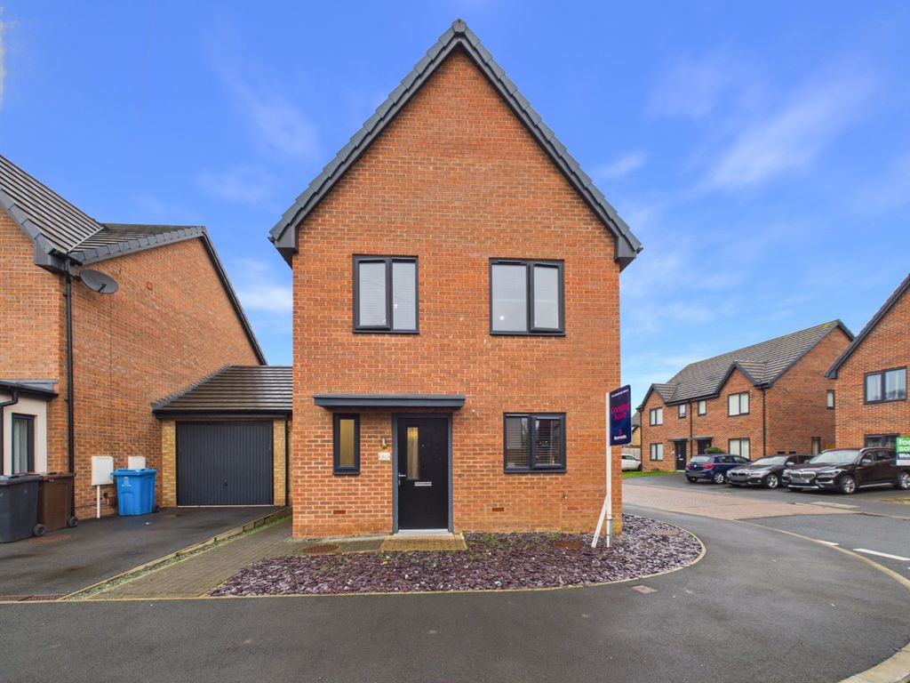 Property photo 1 of 16 4888732