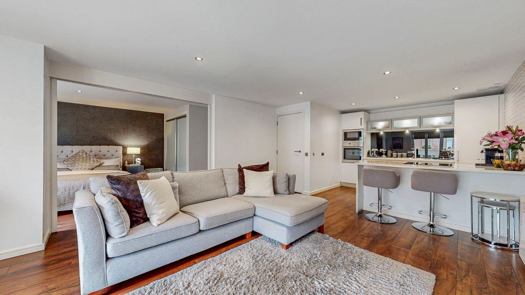 Property photo 3 of 17 22-Web-Or-Mls-10 Park Circus Place Flat 1.5_13
