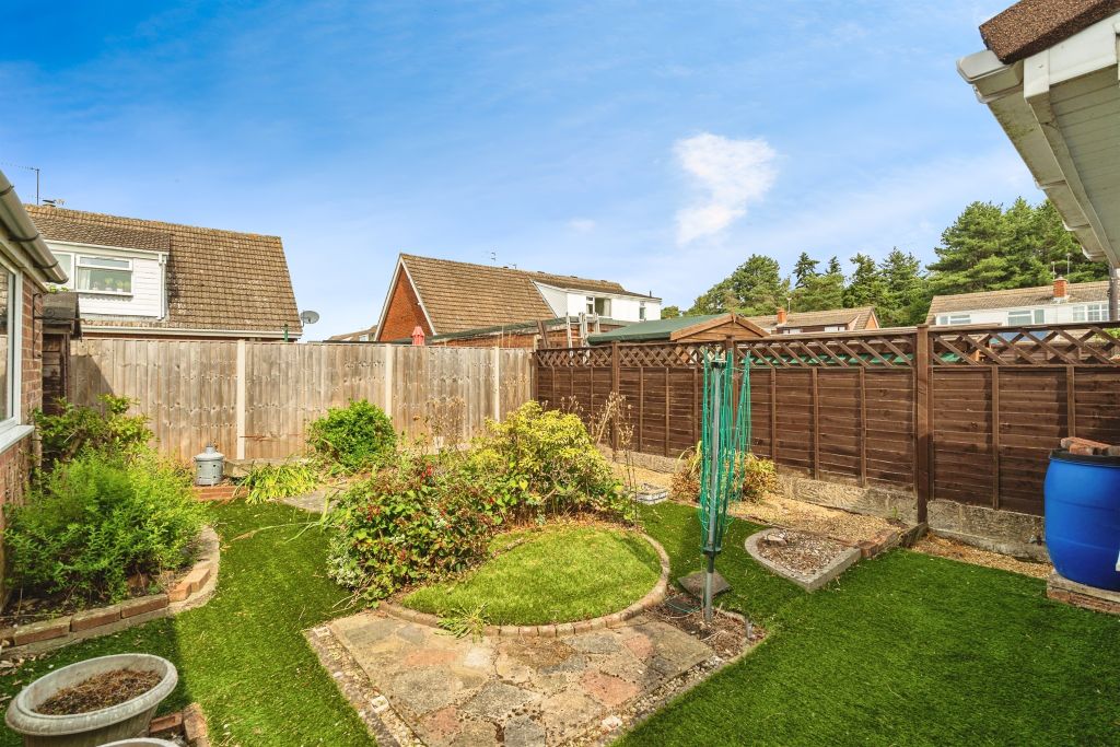 Property photo 2 of 17