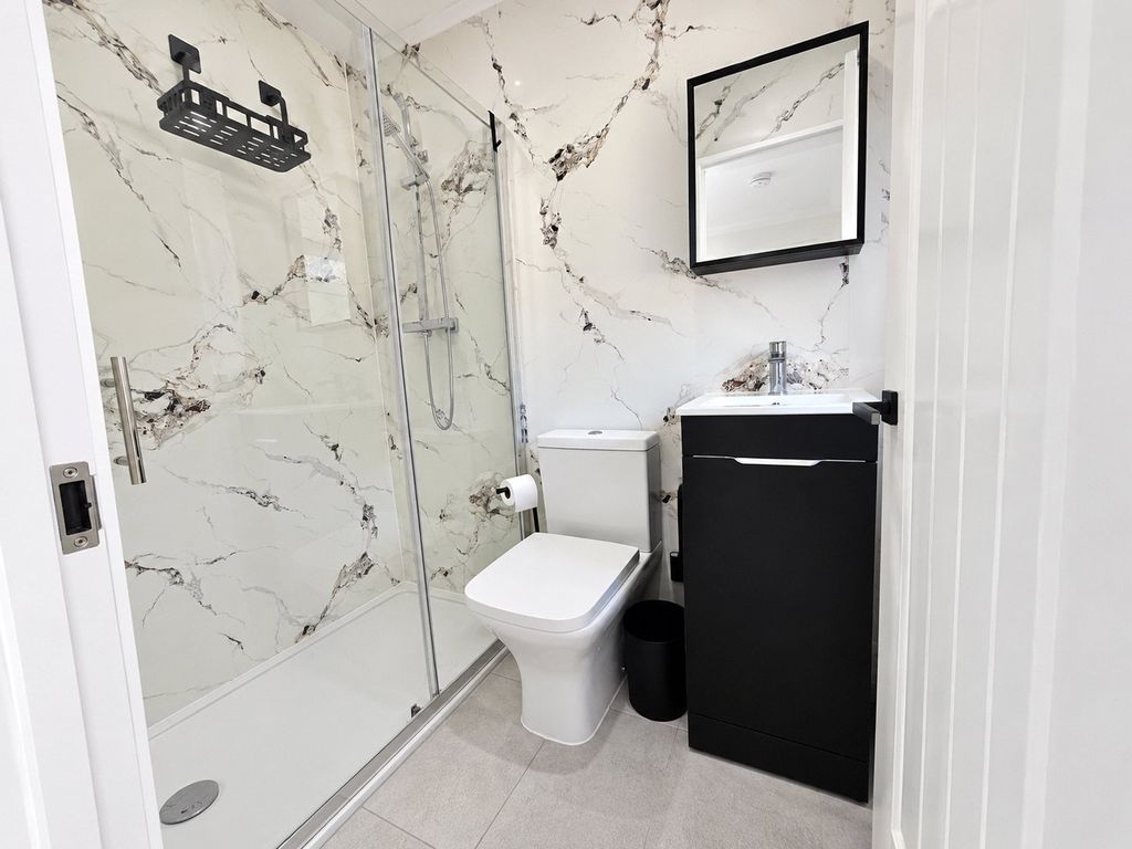 Property photo 2 of 7 Picture No. 09