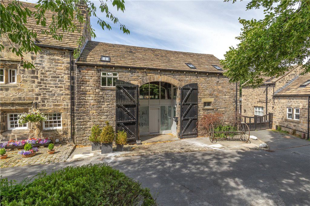 Property photo 1 of 47 Old Hall Barn