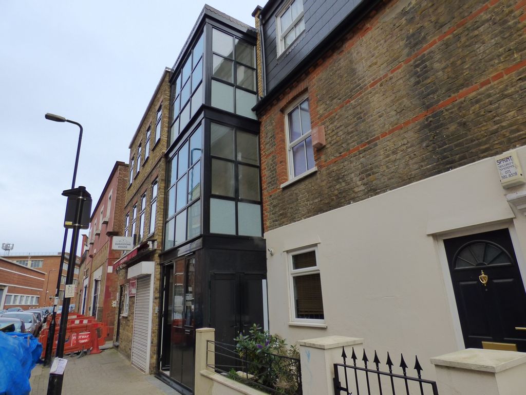 Property photo 3 of 16