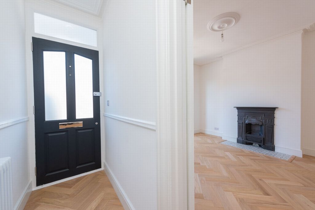 Property photo 1 of 19 Hallway