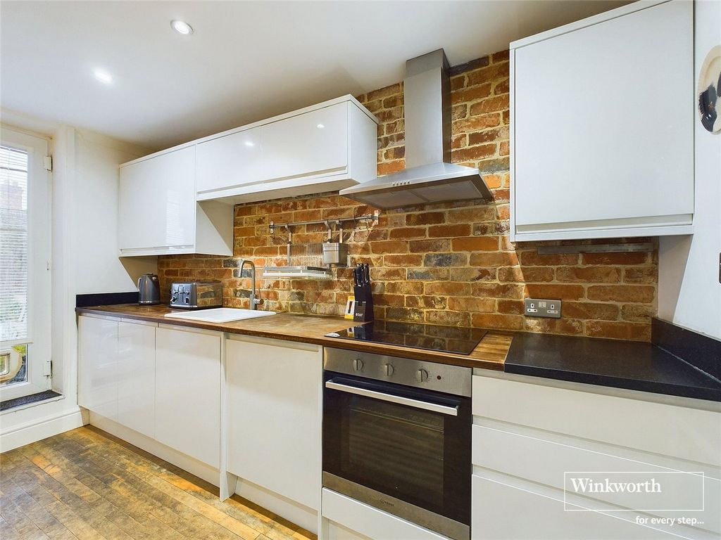 Property photo 3 of 10 Picture No. 16