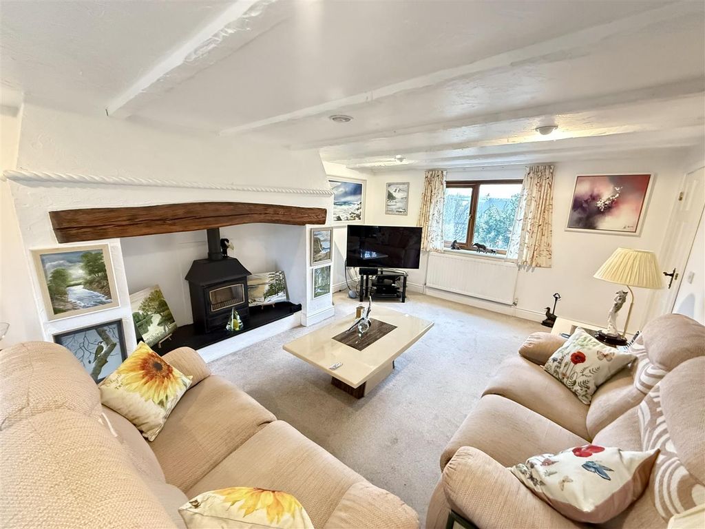 Property photo 3 of 41 Living Room