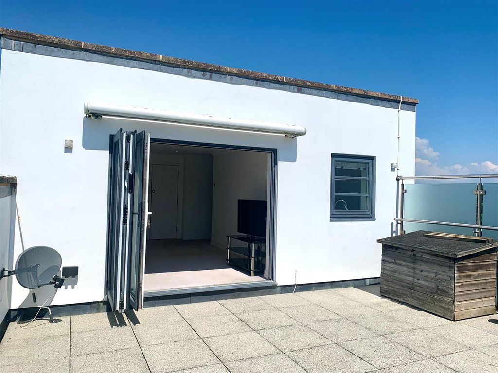Property photo 3 of 18 15.Jpg