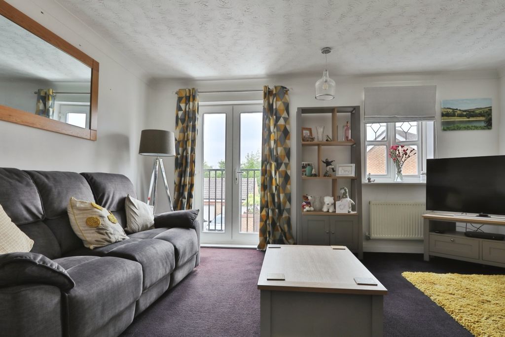 Property photo 3 of 18 4174906