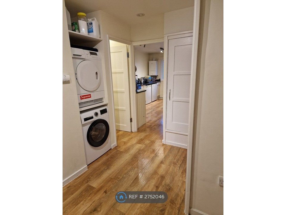 Property photo 3 of 10 Common Area