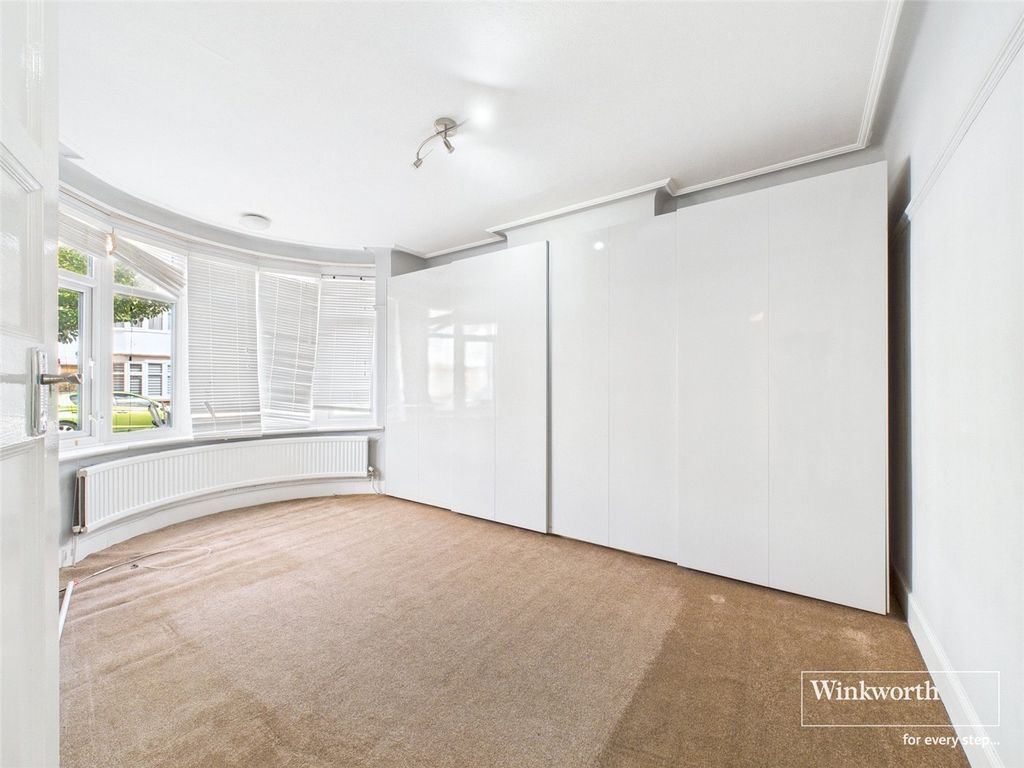 Property photo 3 of 14 Bedroom