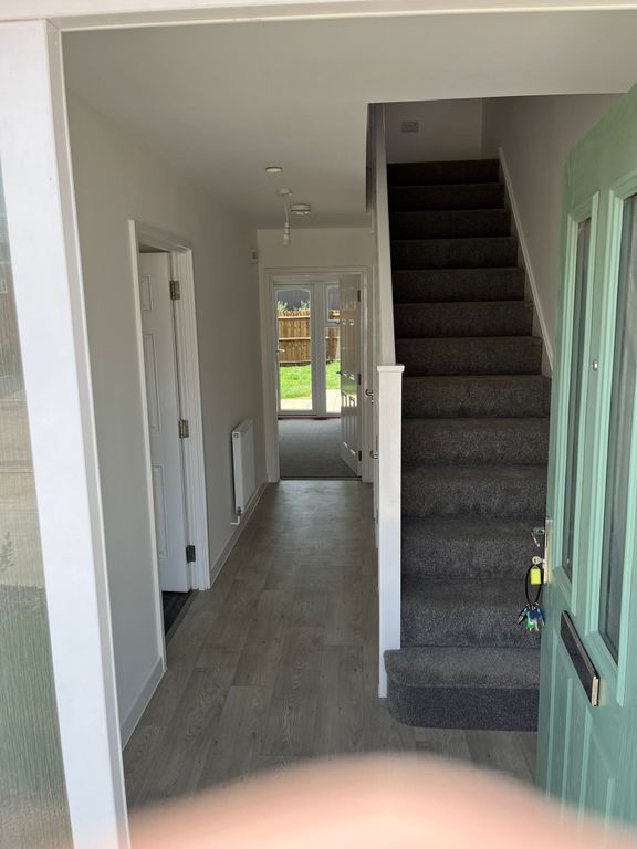 Property photo 2 of 20 Entrance Hallway