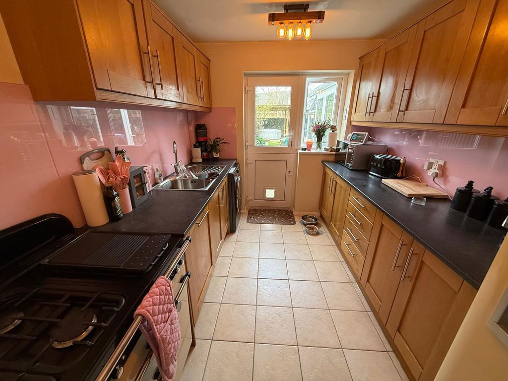 Property photo 2 of 14