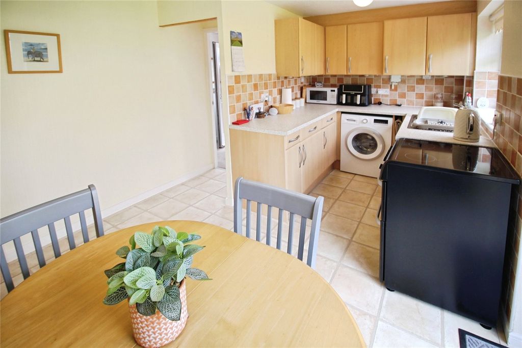 Property photo 3 of 14 Picture No. 06