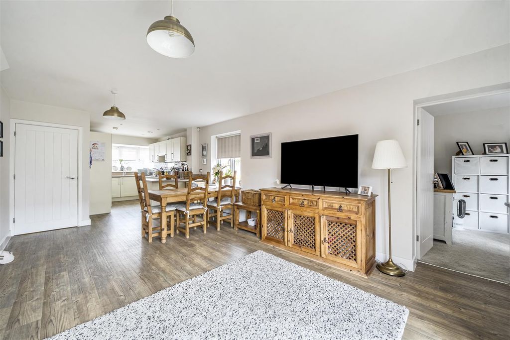 Property photo 3 of 23 1357524-10-68Dfb4453d2d4.Jpg