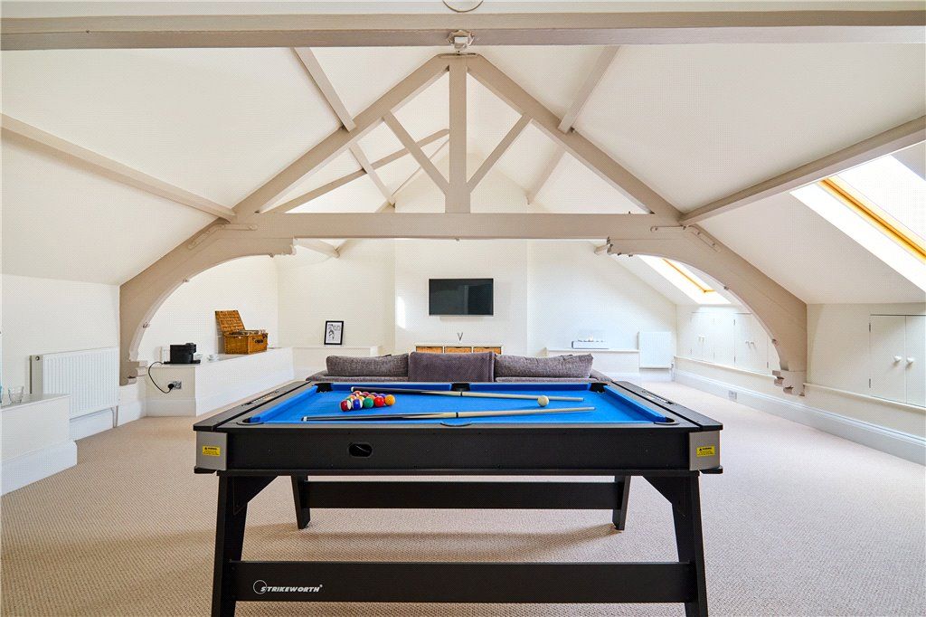 Property photo 2 of 29 Bedroom/Games Room