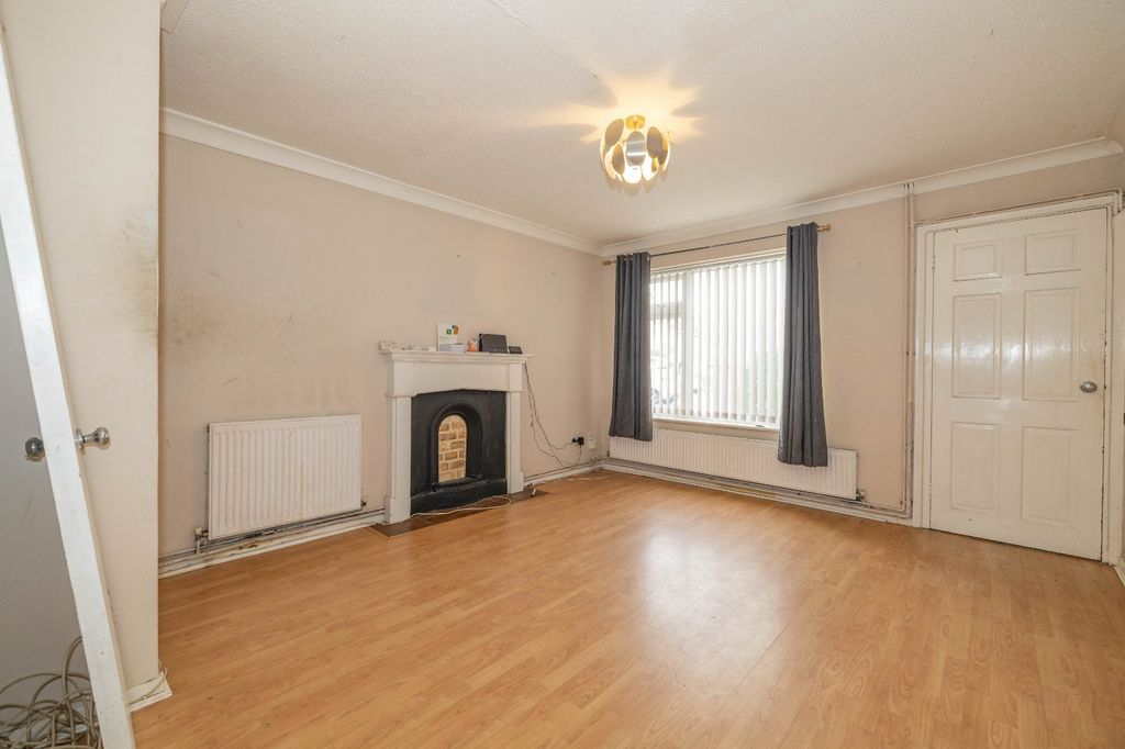 Property photo 2 of 11 Picture 2