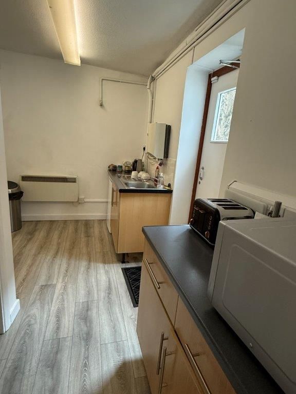 Property photo 3 of 4