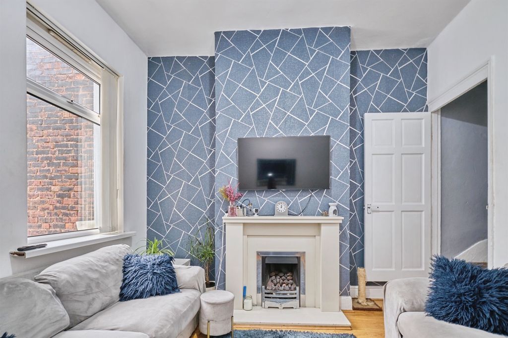 Property photo 3 of 16