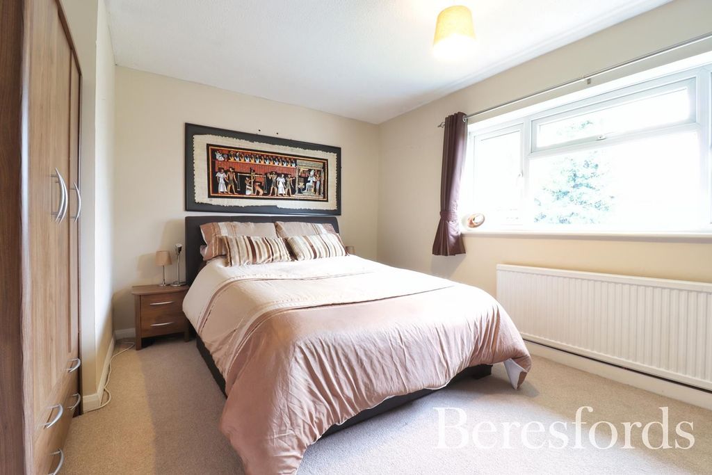 Property photo 3 of 6 Bedroom One