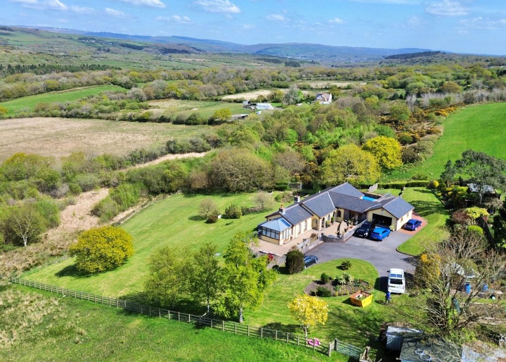 Property photo 1 of 33