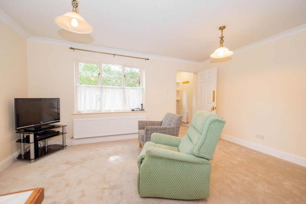 Property photo 2 of 17 Living Room
