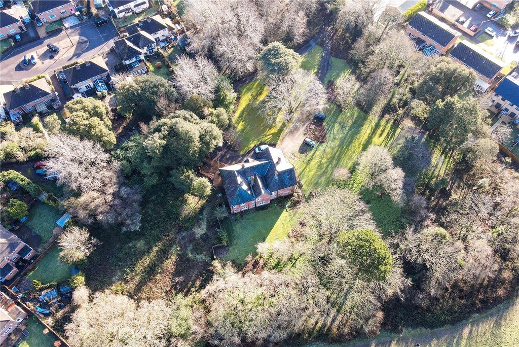 Property photo 3 of 24 Picture No. 23