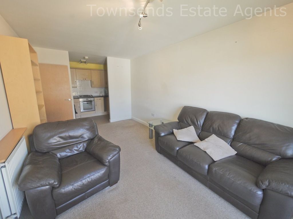 Property photo 3 of 9