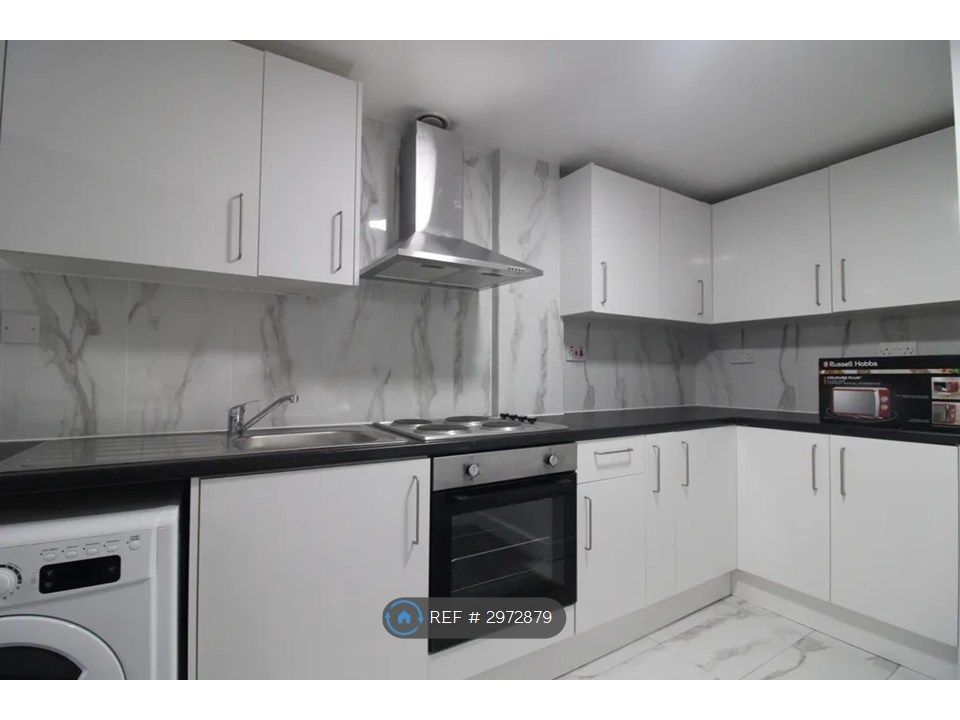 Property photo 2 of 30
