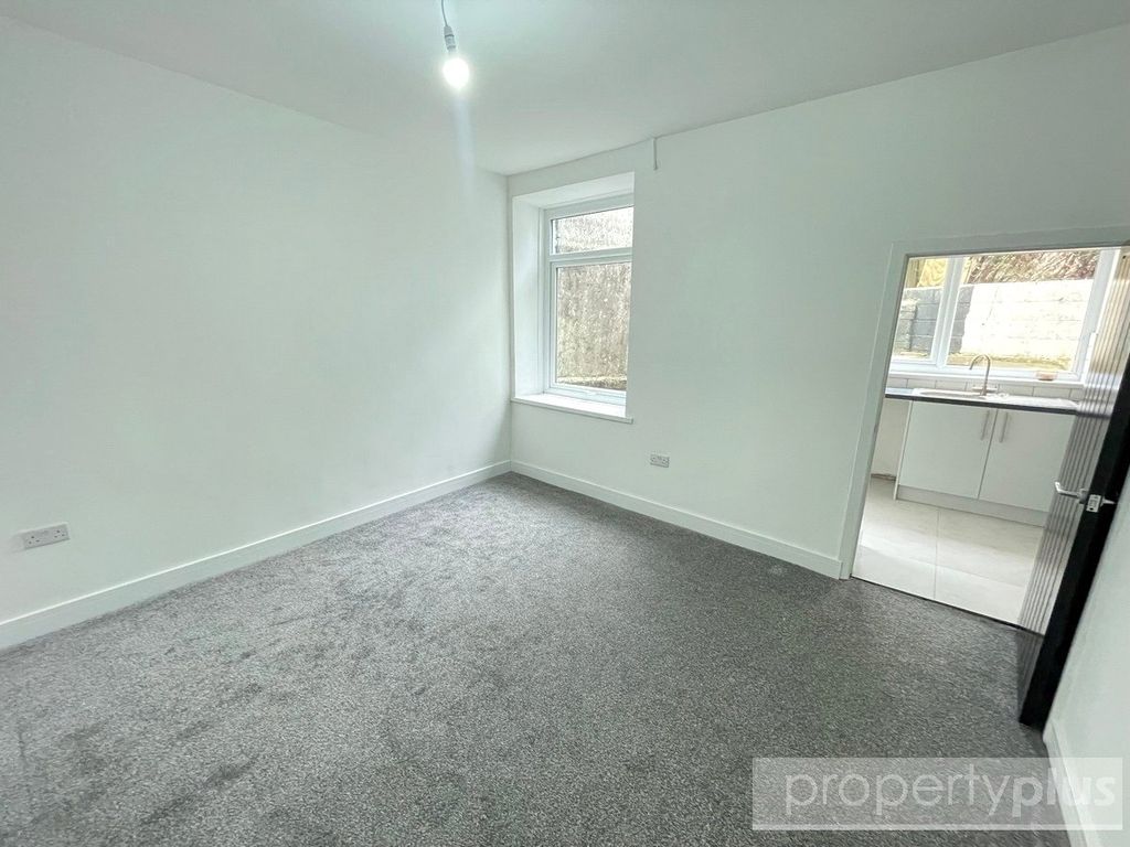 Property photo 2 of 7 Picture No. 02