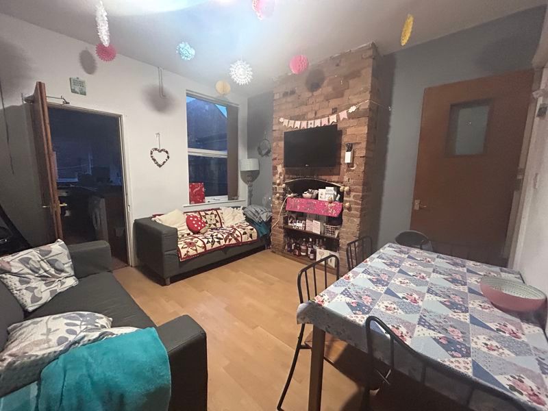 Property photo 2 of 9 Photo 2