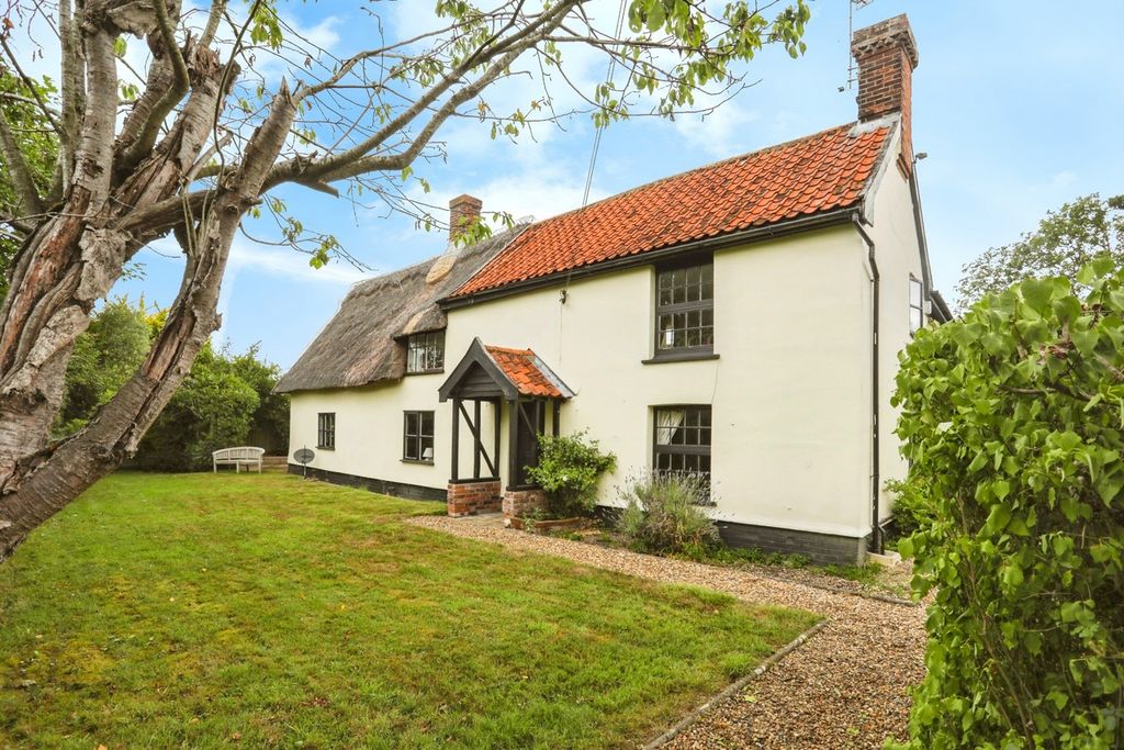 Property photo 1 of 25 E61B8Be1-9T5A9542