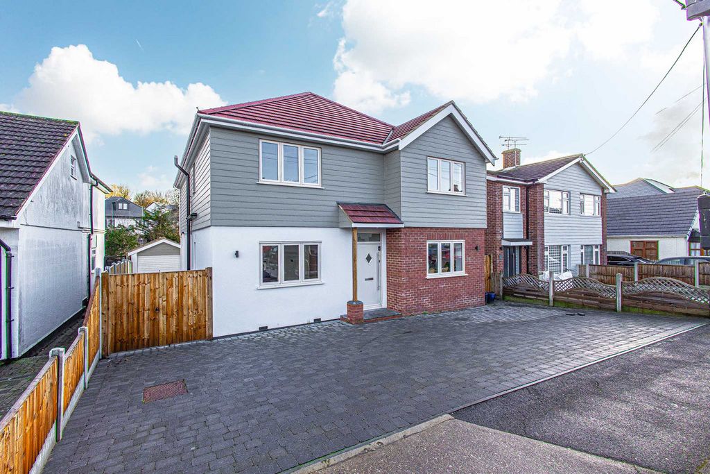Additional image 44 of 4 bed detached house for saleThundersley Park Road, Benfleet SS7
