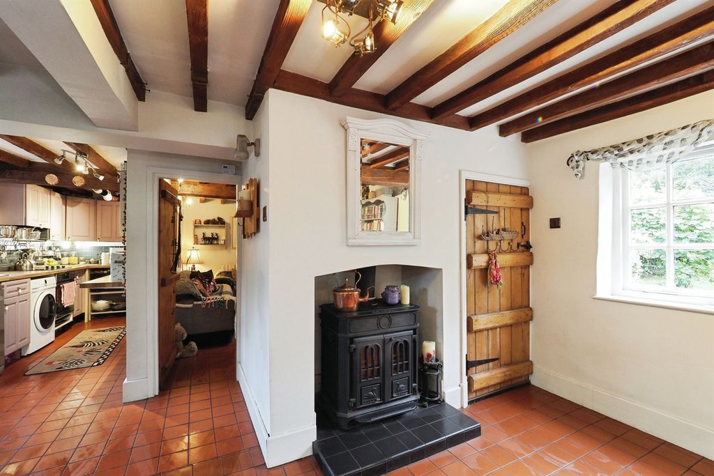 Property photo 3 of 17